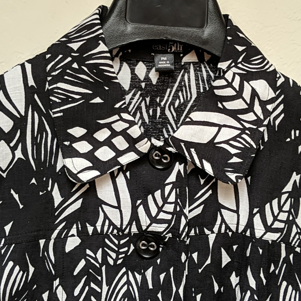 EUC East 5th | Linen Shirt - Picture 2 of 5